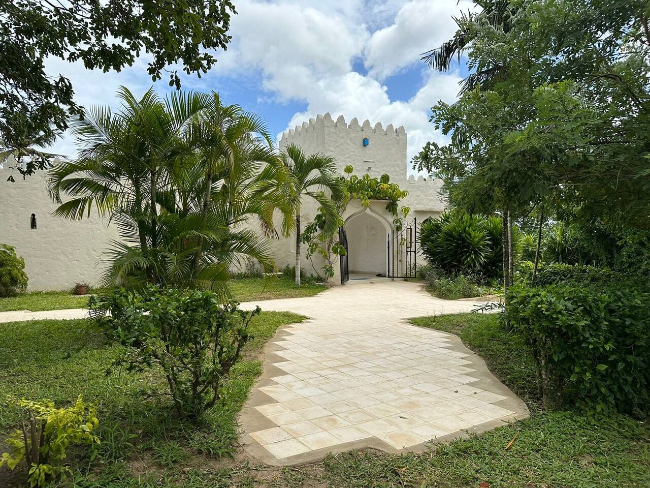 Moroccan-style entrance to Marijani Villa in Kilifi, Kenya Marijani villa entrance